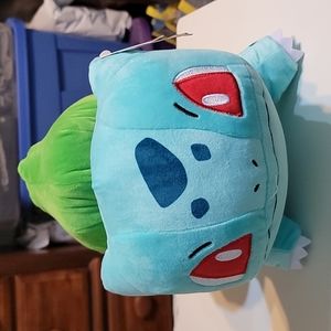 Pokémon Bulbasaur 8" plush stuffed toy NWT